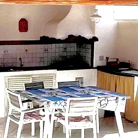 Holiday home Casaeolia Blues *